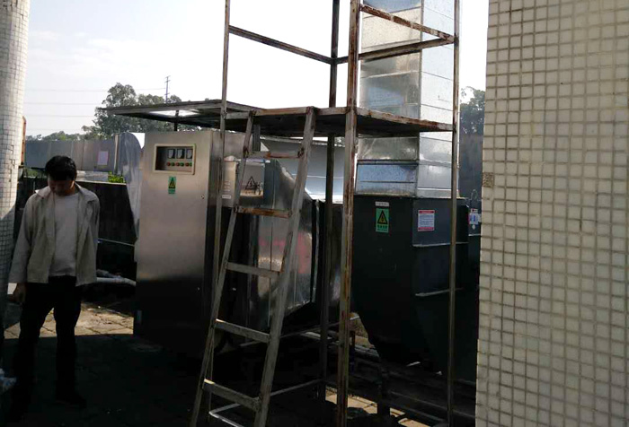 精譽(yù)豪科技注塑機(jī)廢氣治理工程